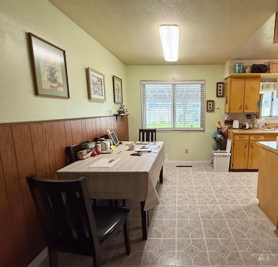 930 E 17th N, Mountain Home, ID 83647 - photo 6