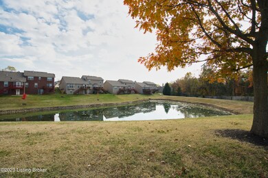 8110 Arbor Meadow Way unit 24, Louisville, KY 40228 - photo 4