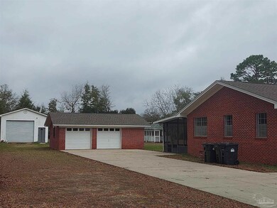 9505 Plymouth Ln, Cantonment, FL 32533 - photo 2