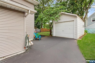 97 Glendale St, Nutley, NJ 07110 - photo 3