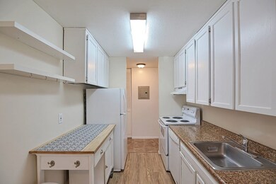42 Shrewsbury Green Dr unit H, Shrewsbury, MA 01545 - photo 6