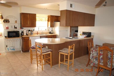 Kitchen2