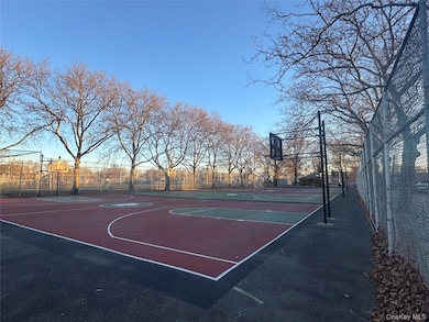 142-06 116th Ave, Jamaica, NY 11436 - photo 6