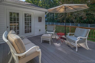 Deck with fence