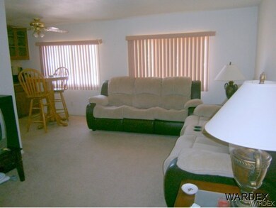 LIVING RM TO DINING AREA