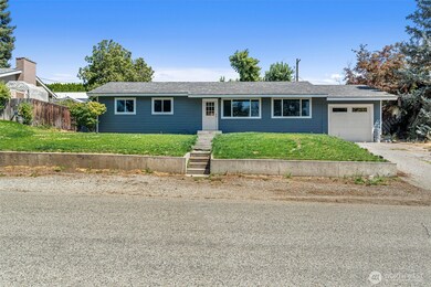 17 S Lombard Ave, East Wenatchee, WA 98802 - photo 5