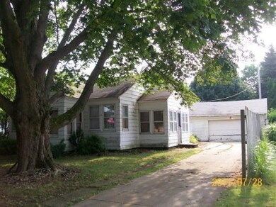 1308 Greenway St, La Porte, IN 46350 - photo 3