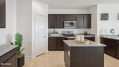 636 W Freedom St, Florence, AZ 85132 - photo 3