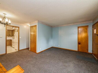 1602 Chance Ct, Adel, IA 50003 - photo 6
