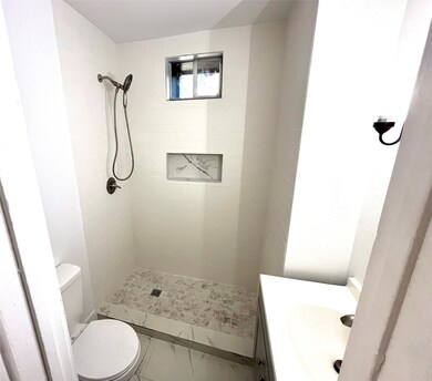 918 W 8th St unit 2, Dallas, TX 75208 - photo 7