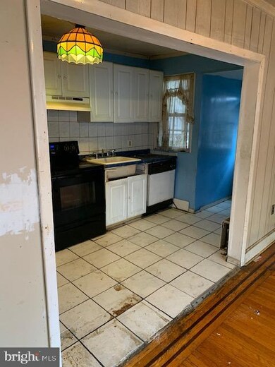 229 W Albemarle Ave, Lansdowne, PA 19050 - photo 6