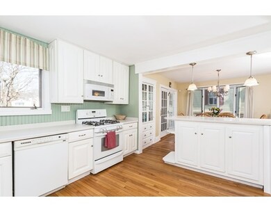 102 Redington St, Swampscott, MA 01907 - photo 6