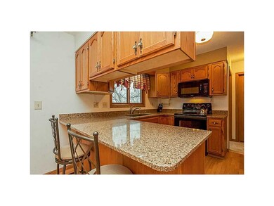 Breakfast Bar. Granite counter tops!