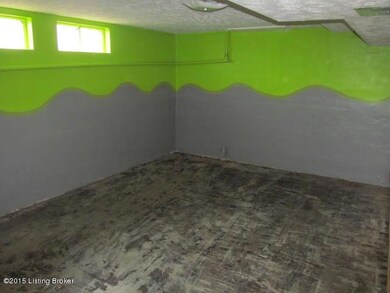 8201 Ardenia Ln, Louisville, KY 40228 - photo 4