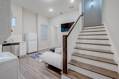 5722 Cullen Blvd unit A, Houston, TX 77021 - photo 4
