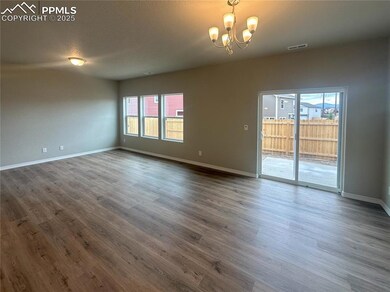 Open concept dining/kitchen