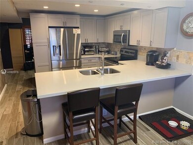 1425 SW 110th Way, Davie, FL 33324 - photo 4