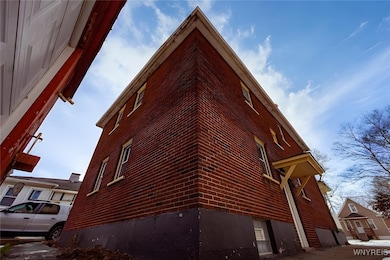 353 38th St, Niagara Falls, NY 14303 - photo 4