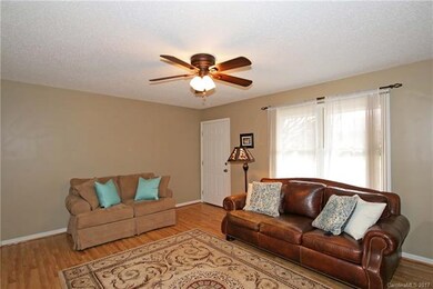 242 Scotts Creek Rd, Statesville, NC 28625 - photo 5