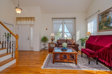 8 Comstock Ln, Skillman, NJ 08558 - photo 5