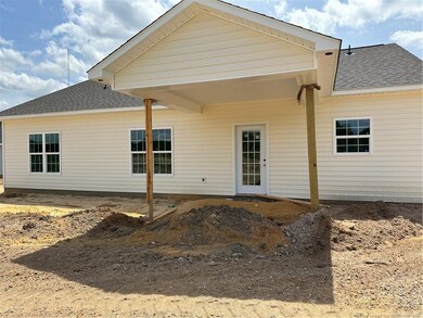 56 Dalton Dr, Lumber Bridge, NC 28357 - photo 6