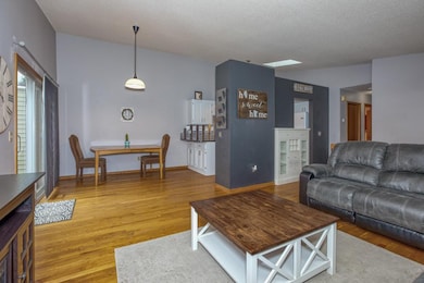 008_Living Room View