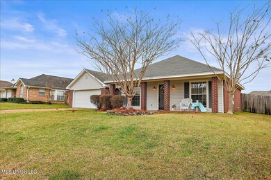 202 White Oaks Place front (2)