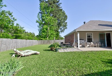 802 Mockingbird cir ext final-6