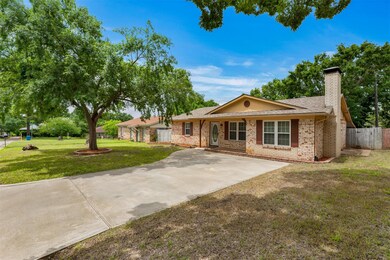 1825 S Center St, Denison, TX 75021 - photo 2