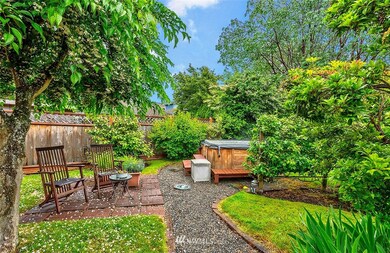 1036 Daley St, Edmonds, WA 98020 - photo 4