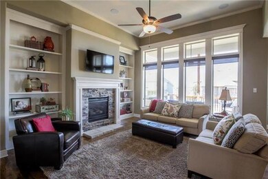 9706 Carbondale St, Lenexa, KS 66227 - photo 6