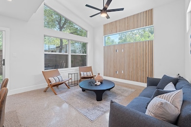 4716 Caswell Ave unit B, Austin, TX 78751 - photo 4