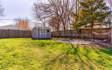 2125 Searle St, Des Moines, IA 50317 - photo 6