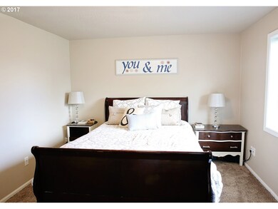 Bedroom, Primary