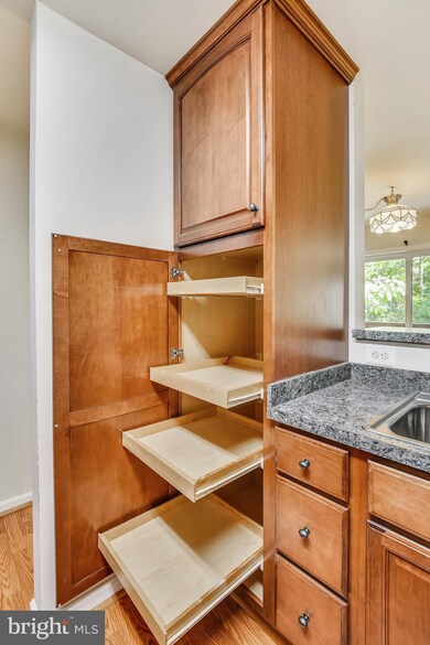 302 Juneberry Way unit 2B, Glen Burnie, MD 21061 - photo 6