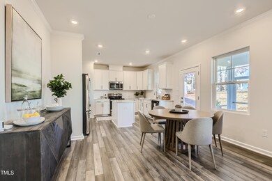05 Dining Room