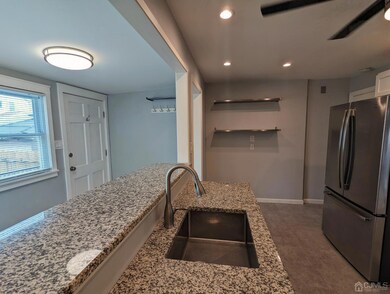 48 Moffett St unit 50, Fords, NJ 08863 - photo 4