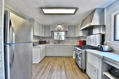 1175 Brookdale Ave, Medford, OR 97504 - photo 5