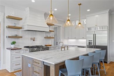 115 Trinity Hollow Dr, Canton, GA 30115 - photo 2