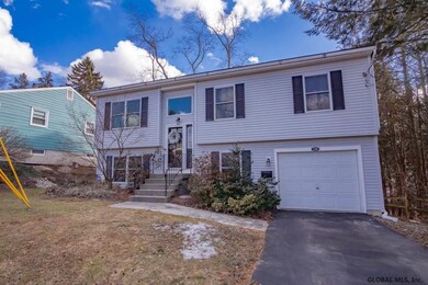 220 Washington Ave E, Rensselaer, NY 12144 - photo 2