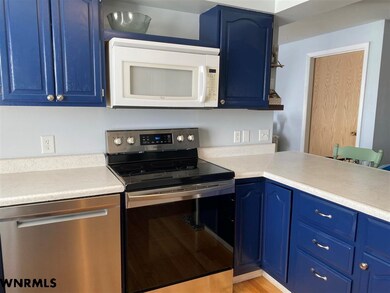 1715 E 29th St, Scottsbluff, NE 69361 - photo 7