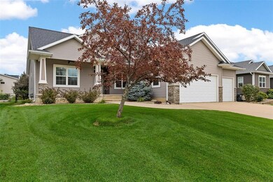 3516 Fitzroy Rd, Hiawatha, IA 52233 - photo 2