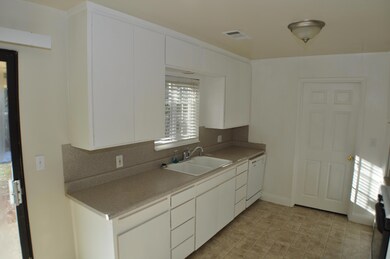 Kitchen (2)
