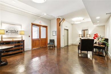 404 Notre Dame St unit 5, New Orleans, LA 70130 - photo 4