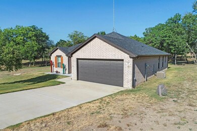 145 Ronnie Ln, Weatherford, TX 76088 - photo 5