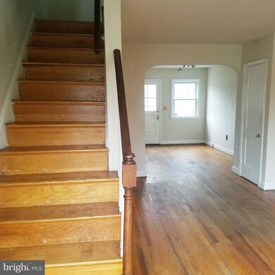 379 Marydell Rd, Baltimore, MD 21229 - photo 5