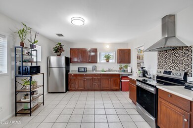 4506 S 19th St-7