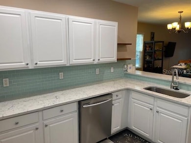 4930 Elizabeth Anne Cir, Tampa, FL 33616 - photo 7