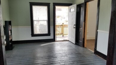 117 W Chestnut St, New Carlisle, IN 46552 - photo 3