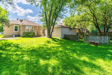 2240 4th Ave, Stevens Point, WI 54481 - photo 3